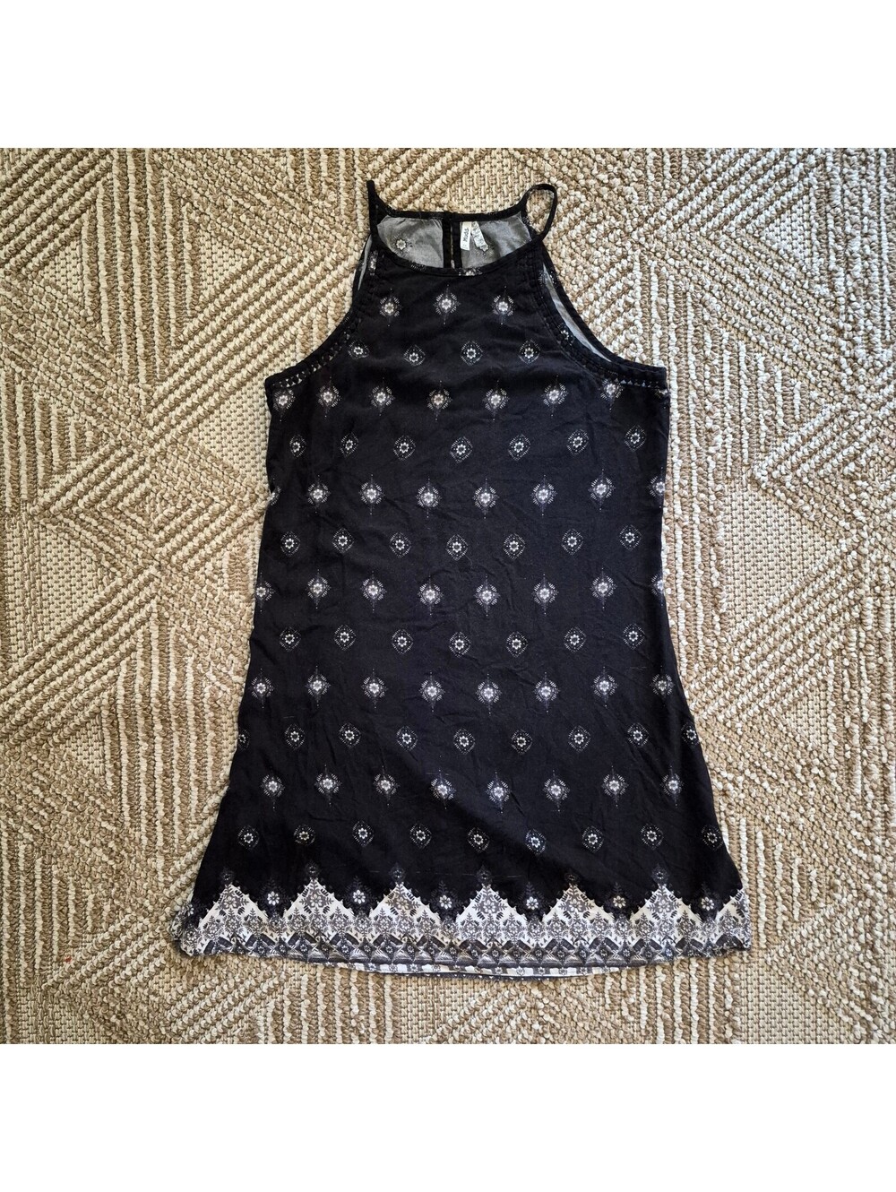 Boho Mudd Geometric Medallion High Neck Halter Mini Dress Black White M